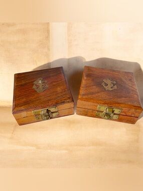 Nautical brass compass & calendar in wooden boxes